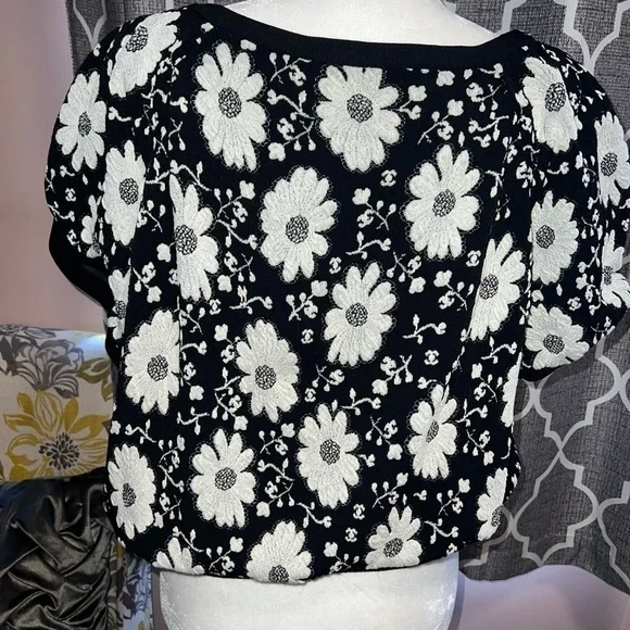 Chanel sweater from 2014 Resort Collection - Picture 4 of 12